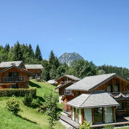 Holiday Alpenrose.17